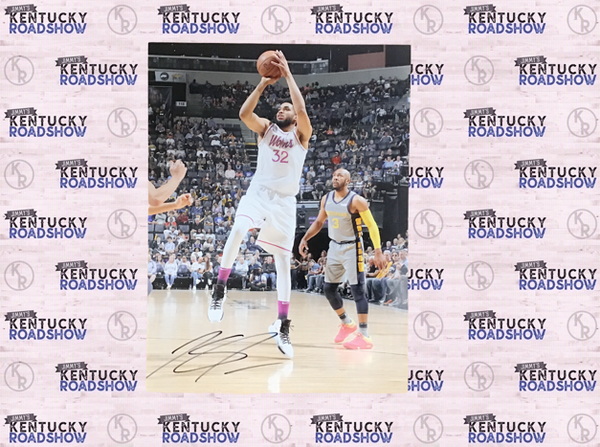 KARL-ANTHONY TOWNS - Signed Photo, signed in shop