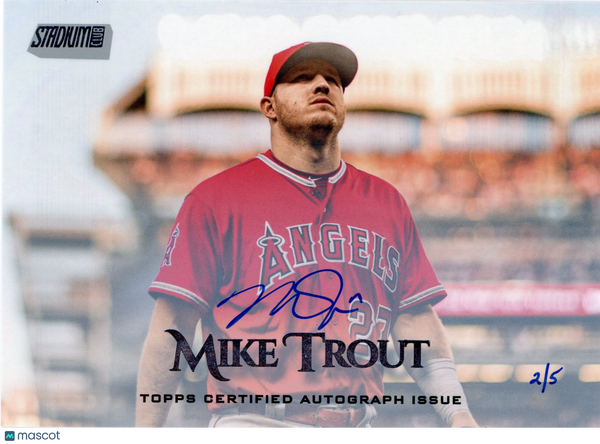 Mike Trout - 2019 Topps Stadium Club Oversized Jumbo Auto 2/5 OBV-MT