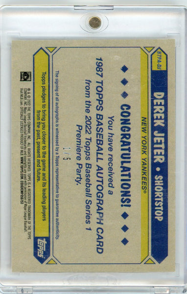 Derek Jeter - 2022 Topps Series 1 Premiere Party 1 / 5