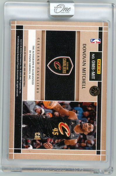 DONOVAN MITCHELL - 2024-25 Panini One and One Man Show Auto /15
