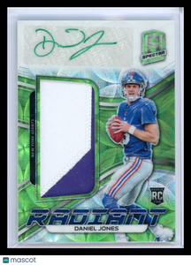 Daniel Jones - 2019 Panini Spectra Prizm Radiant Green Autograph 21/25 Patch RC