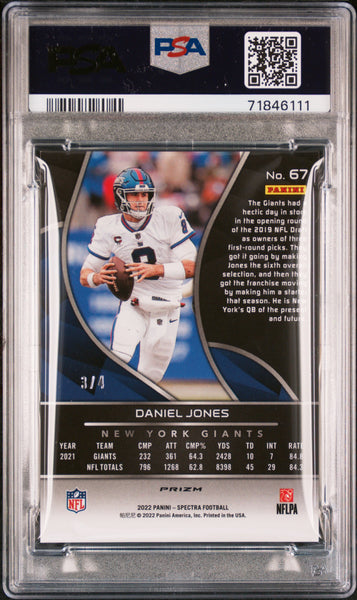 Daniel Jones - 2022 Panini Spectra Neon Marble PSA 9 /4