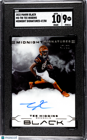 Tee Higgins - 2022 Panini Black Midnight Sigs. SGC 9